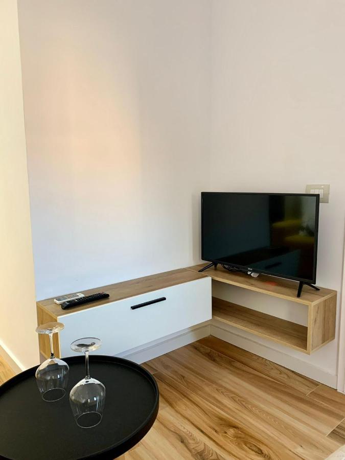 Digital Nomad Central Ap Тирана Екстер'єр фото